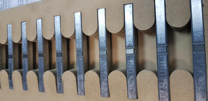 Tungsten Karbür Mantar Bıçakları Hauni Filtre Takma Makinesi Kesme Devrilme
Kağıdı İçin