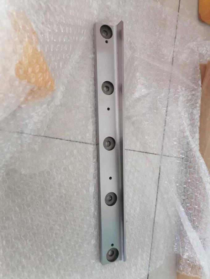Durabilité Pièces détachées de la machine Hauni 3KTD84 Numéro de pièce pour les
coupeuses Hauni